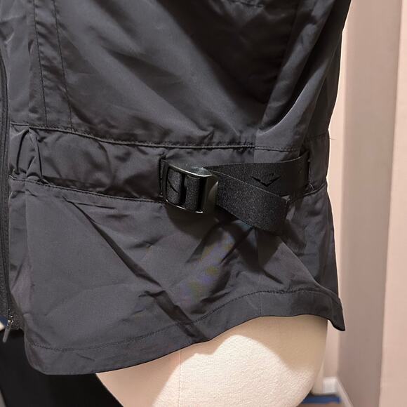 Nike Trail Repel Woman's Black Reflective Running Vest Size M - Picture 11 of 12